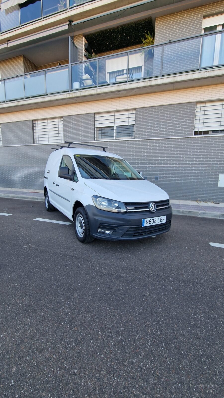 VOLKSWAGEN Caddy 2.0 tdi 4 Motion 
