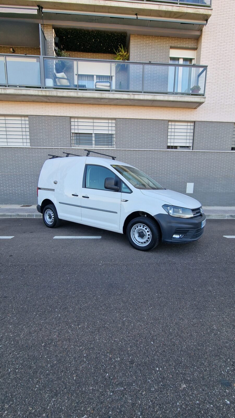 VOLKSWAGEN Caddy 2.0 tdi 4 Motion 