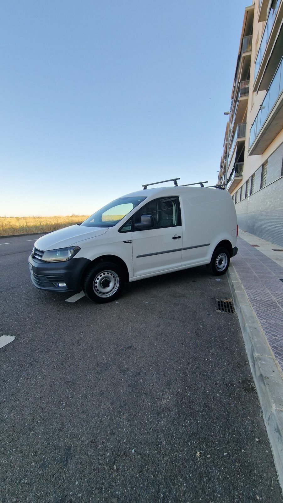 VOLKSWAGEN Caddy 2.0 tdi 4 Motion 
