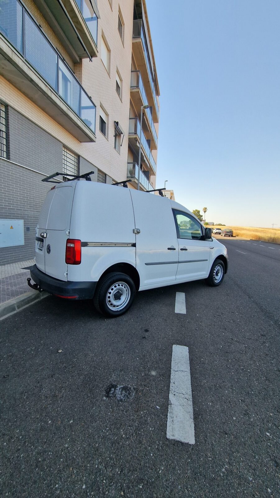 VOLKSWAGEN Caddy 2.0 tdi 4 Motion 