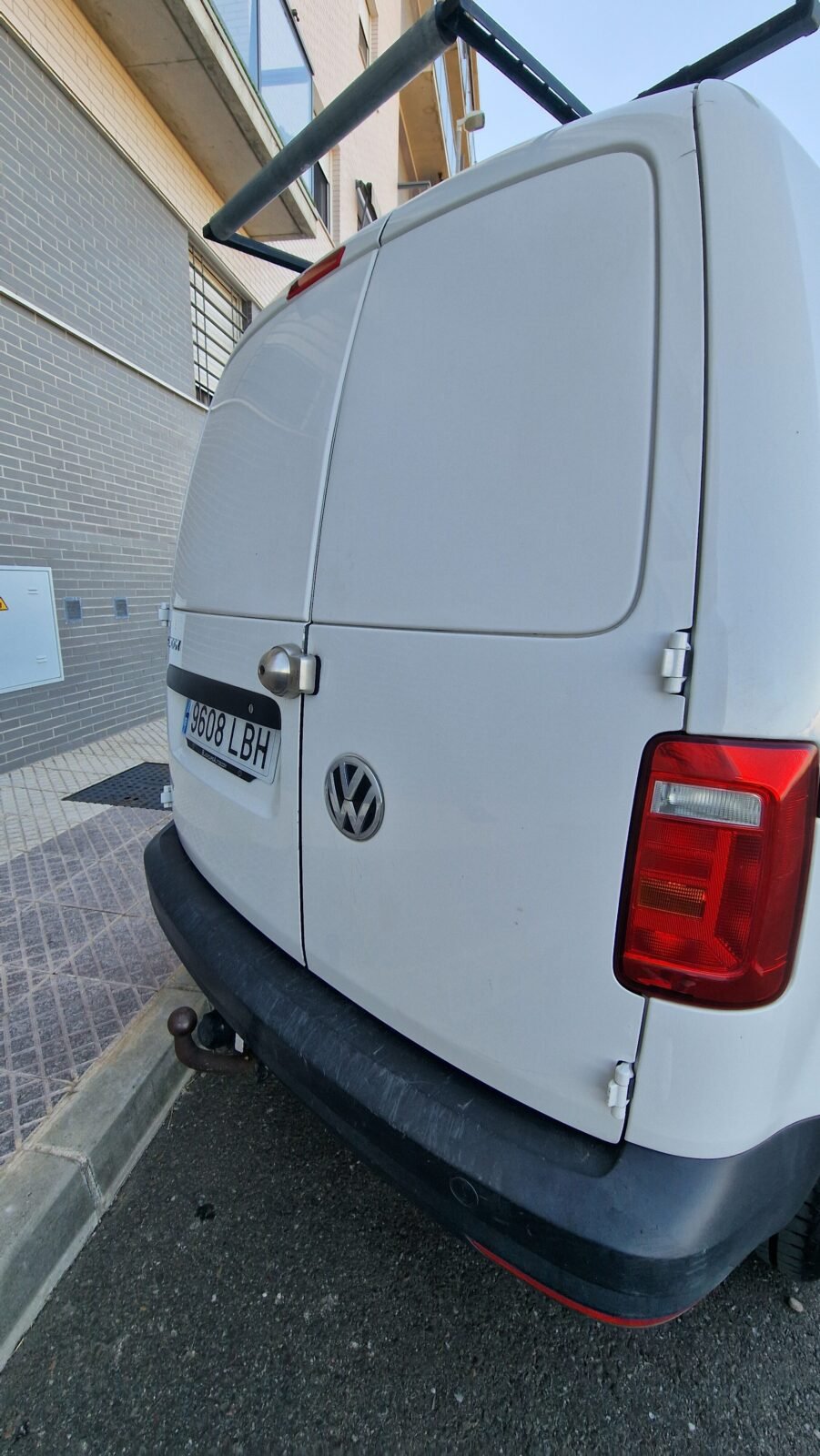 VOLKSWAGEN Caddy 2.0 tdi 4 Motion 