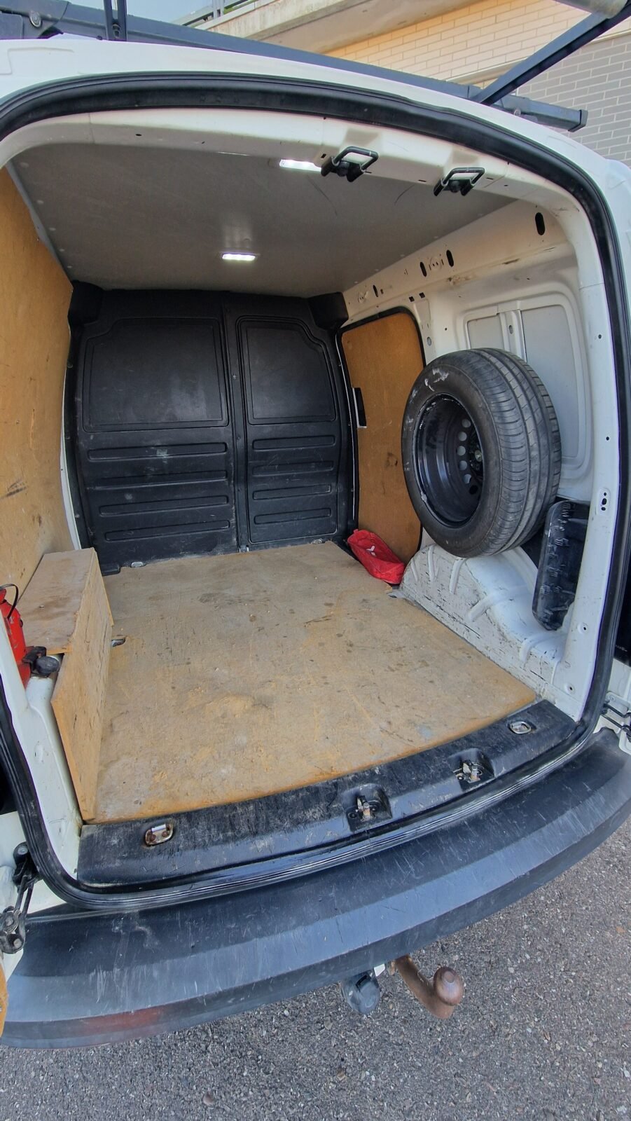VOLKSWAGEN Caddy 2.0 tdi 4 Motion 