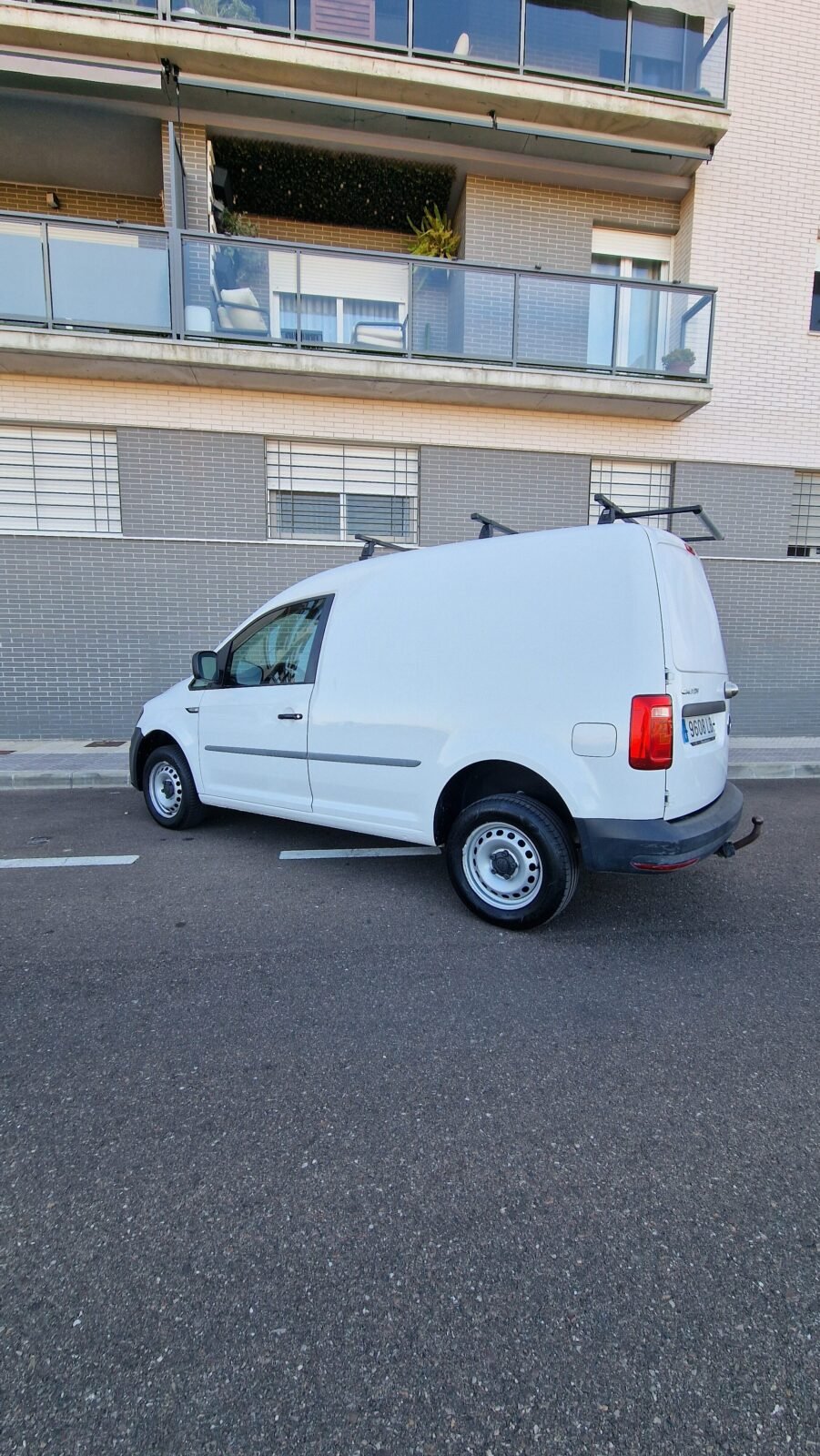 VOLKSWAGEN Caddy 2.0 tdi 4 Motion 
