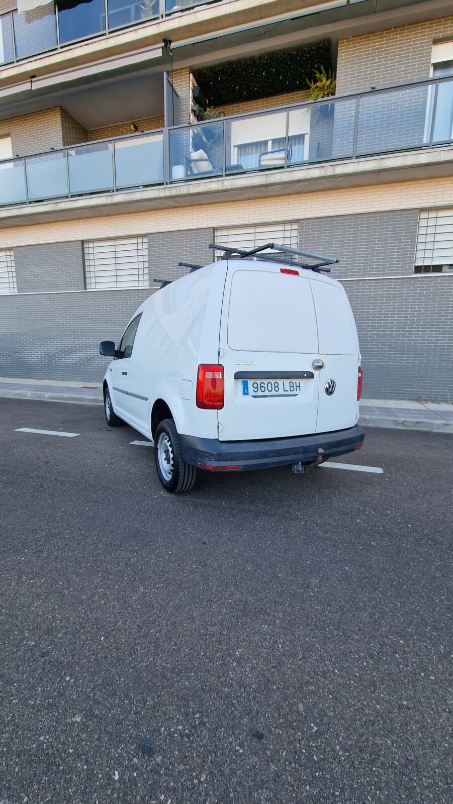VOLKSWAGEN Caddy 2.0 tdi 4 Motion 