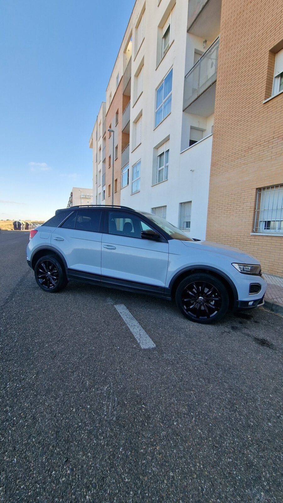 VOLKSWAGEN T-Roc Black Style