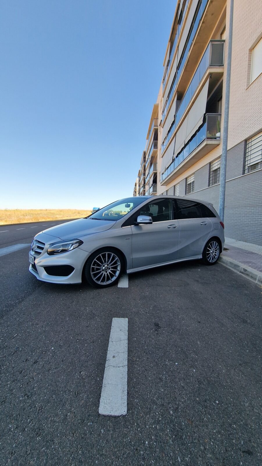 MERCEDES-BENZ Clase B200