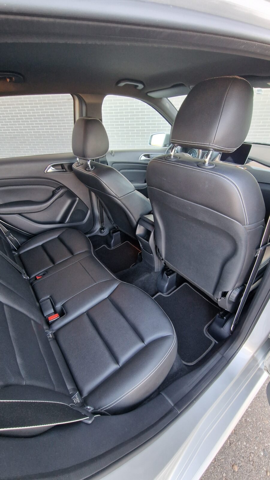 MERCEDES-BENZ Clase B200