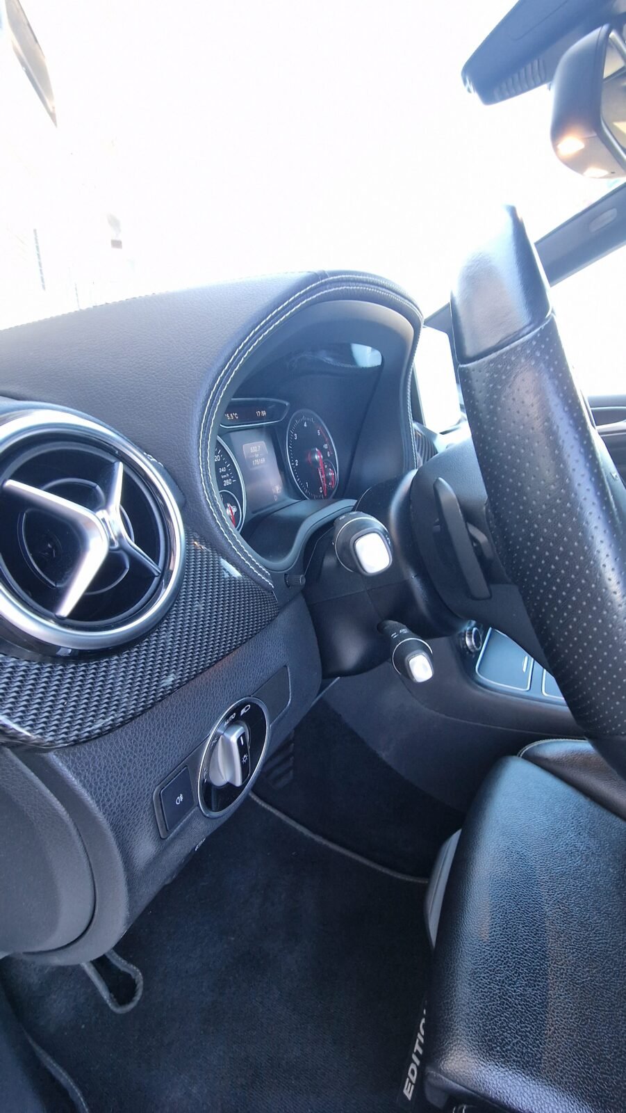 MERCEDES-BENZ Clase B200